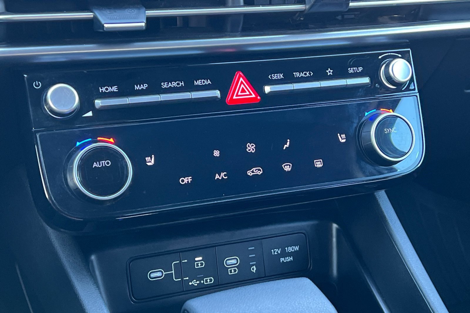 Certified 2025 Hyundai Tucson SEL image 27