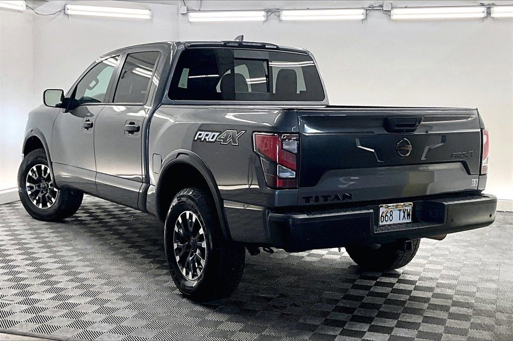 Used 2023 Nissan Titan PRO-4X image 10