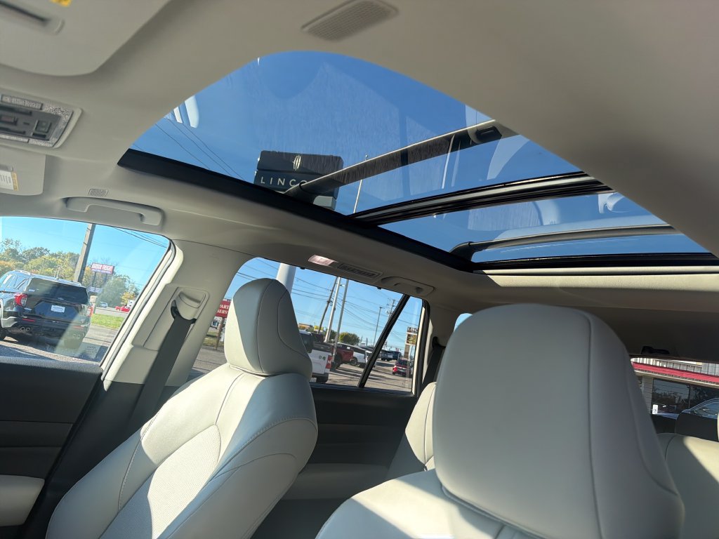 Used 2024 Toyota Grand Highlander AWD image 10