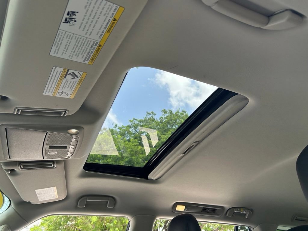Used 2022 Nissan Armada SL AWD/4WD image 18