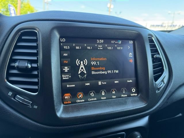 Used 2021 Jeep Compass Trailhawk AWD/4WD image 38