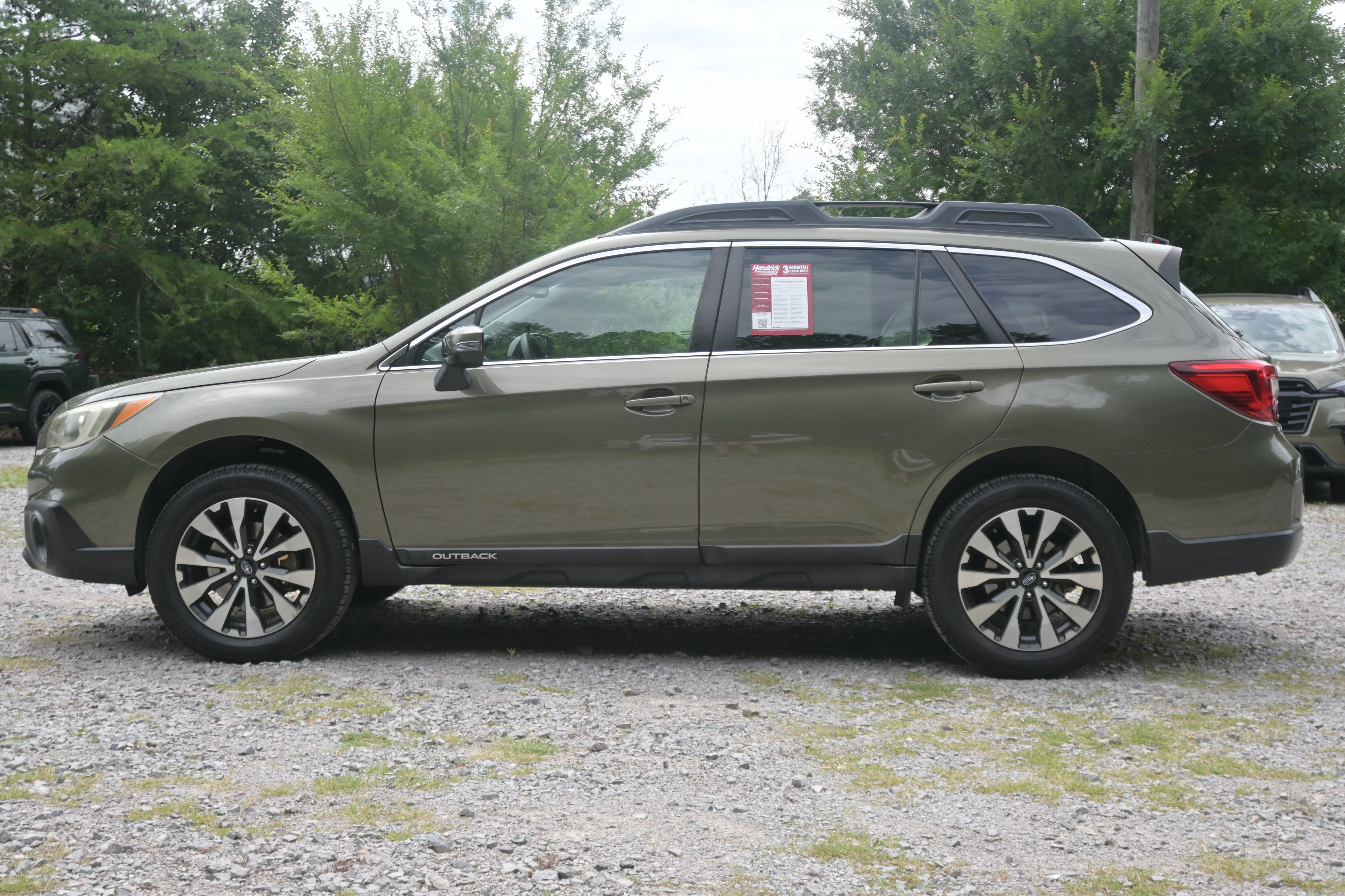 Used 2015 Subaru Outback 2.5i Limited AWD/4WD image 6