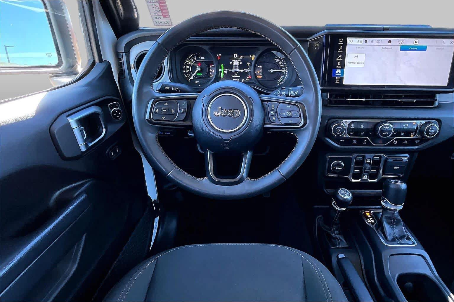 Used 2024 Jeep Wrangler Unlimited w/ Convenience Group AWD/4WD image 7