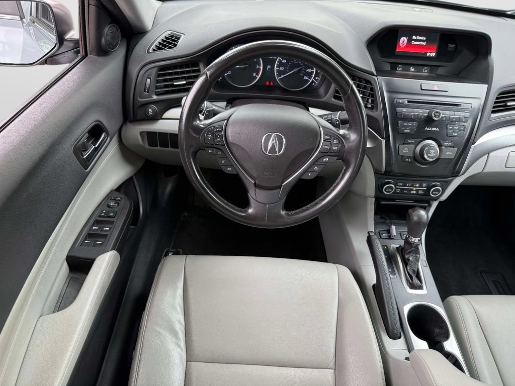 Used 2018 Acura ILX FWD image 10
