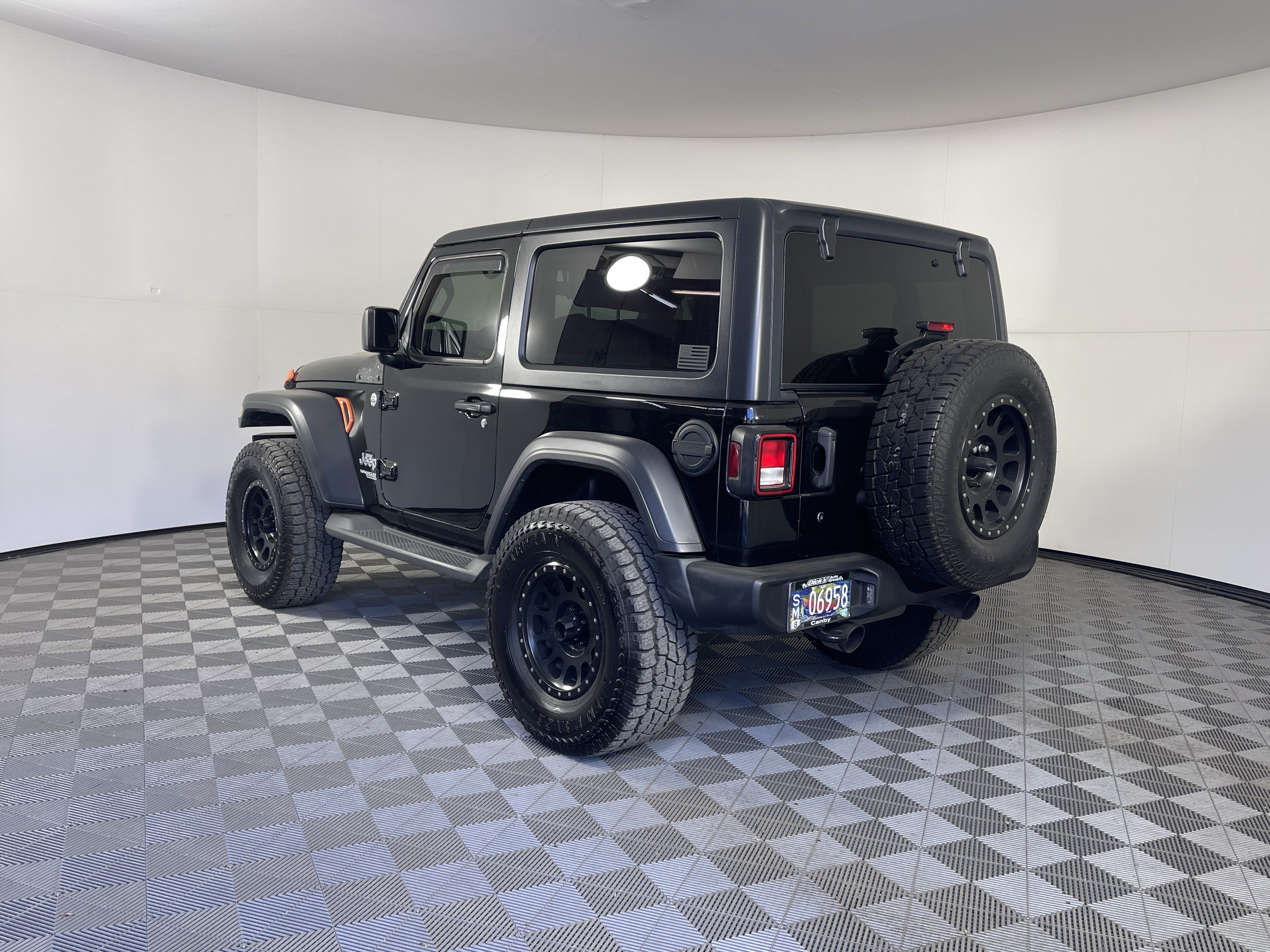 Used 2019 Jeep Wrangler Sport AWD/4WD image 3