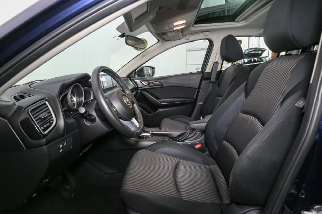 Used 2015 MAZDA MAZDA3 i Touring w/ Technology Package FWD image 36