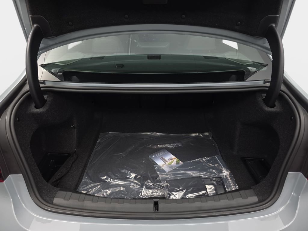 New 2026 BMW 330i xDrive Sedan w/ M Sport Package image 12