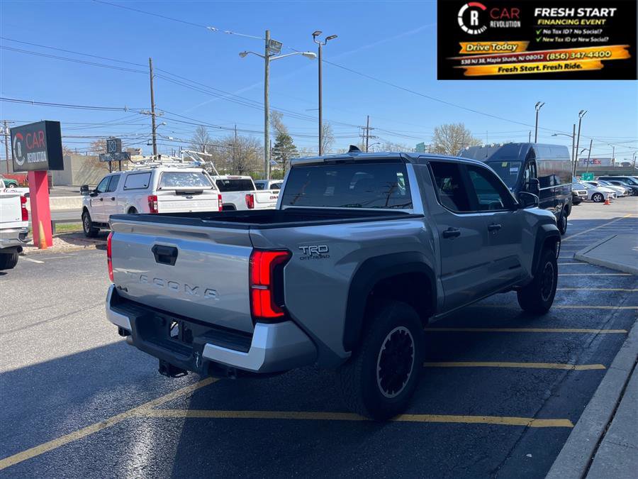 Used 2024 Toyota Tacoma TRD Off-Road AWD/4WD image 8