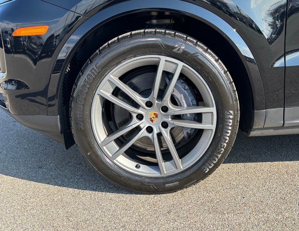 Certified 2024 Porsche Cayenne image 37