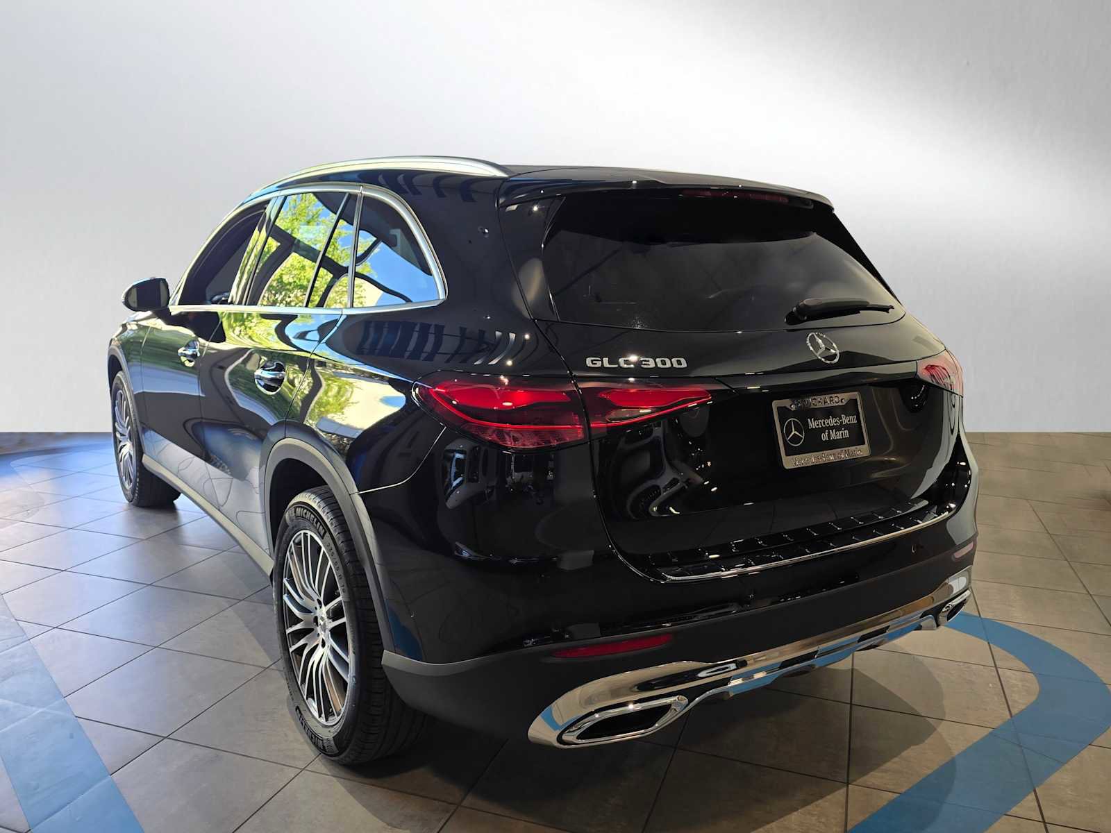 Used 2026 Mercedes-Benz GLC 300 image 4