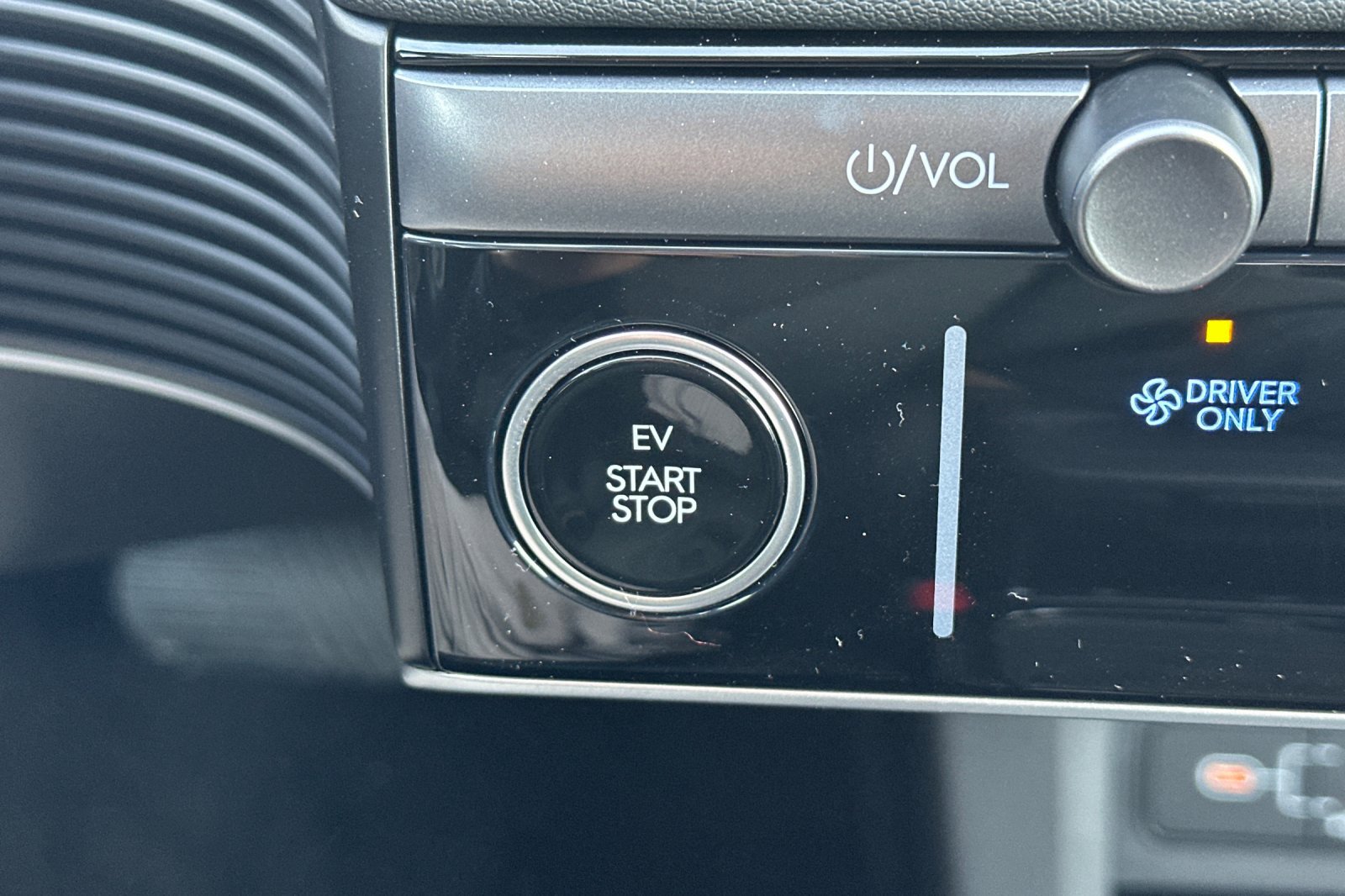 New 2026 Hyundai Ioniq 5 SEL image 23