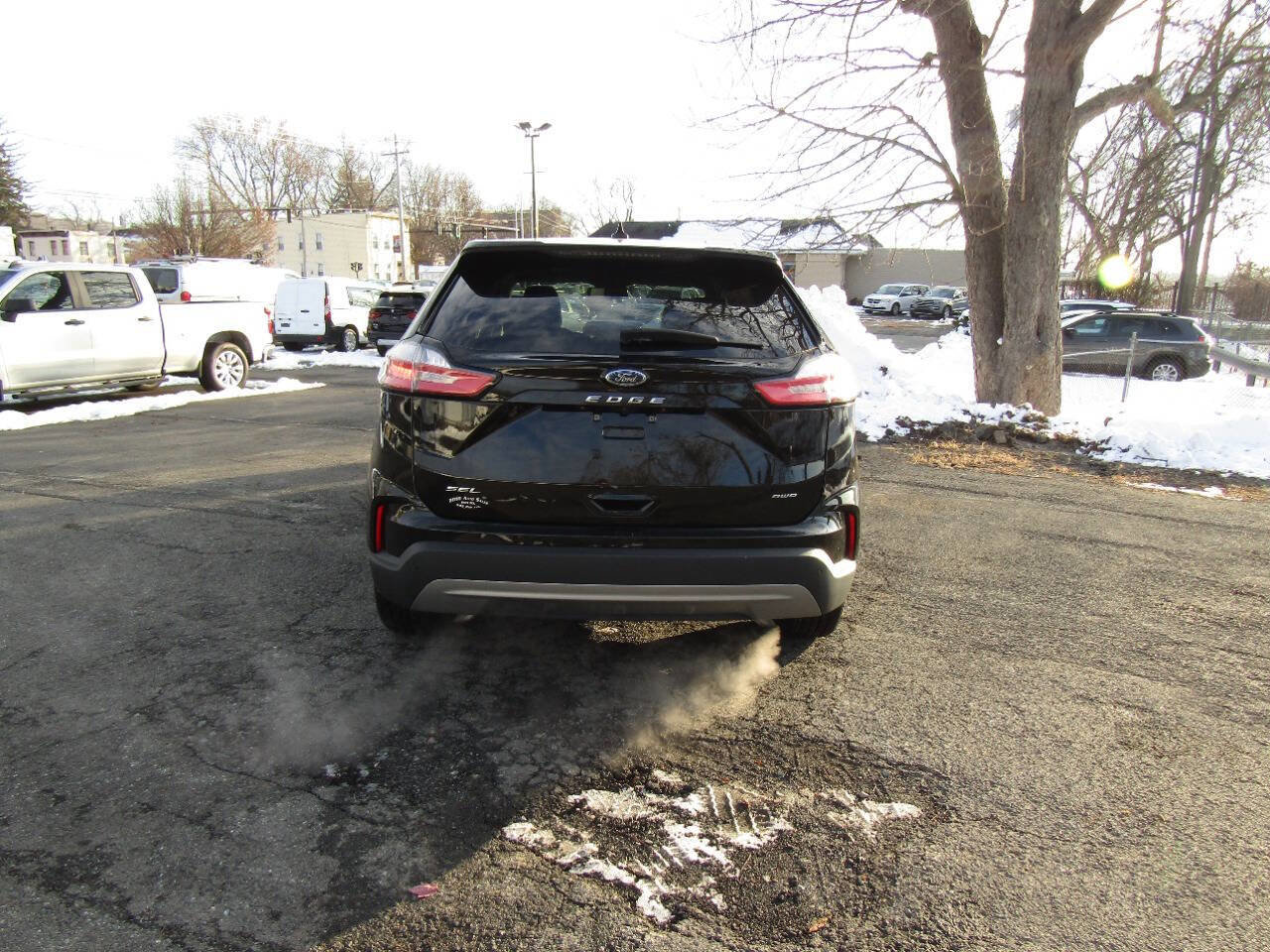 Used 2023 Ford Edge SEL image 5