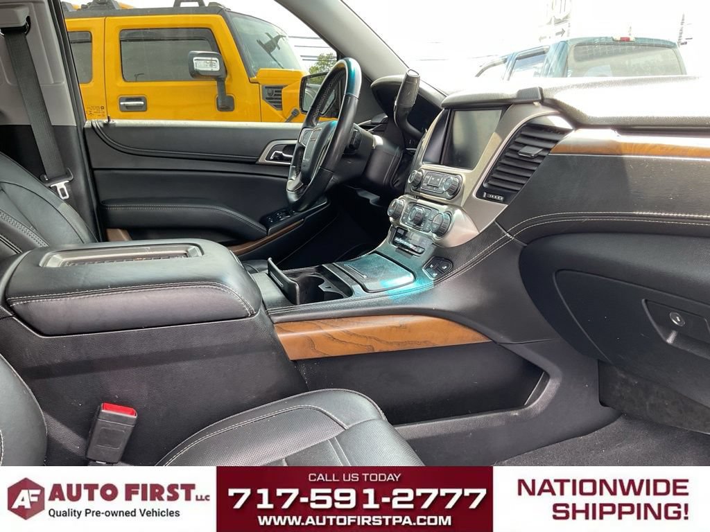 Used 2020 GMC Yukon Denali w/ Denali Premium Package AWD/4WD image 15