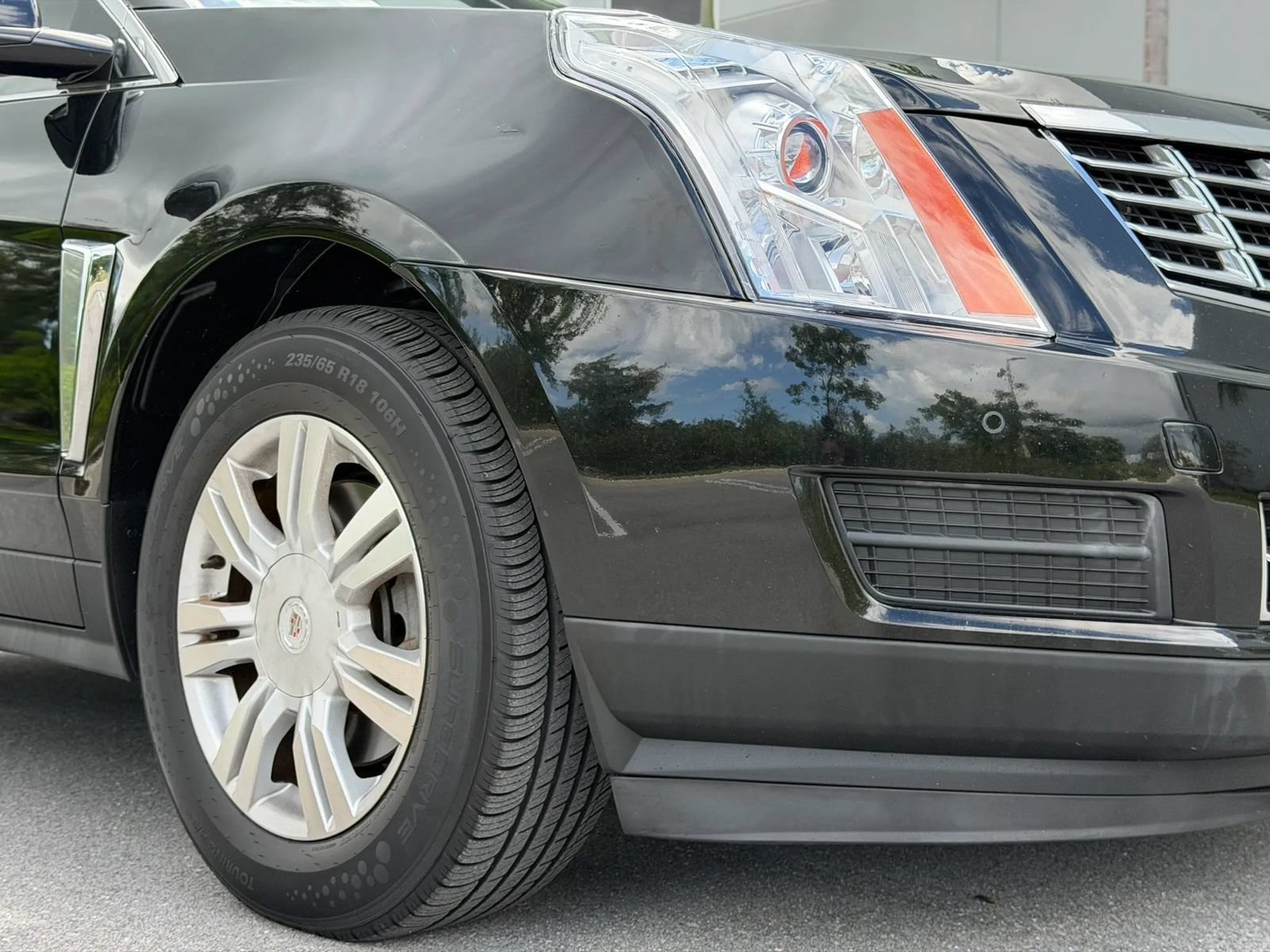 Used 2015 Cadillac SRX Luxury AWD/4WD image 14