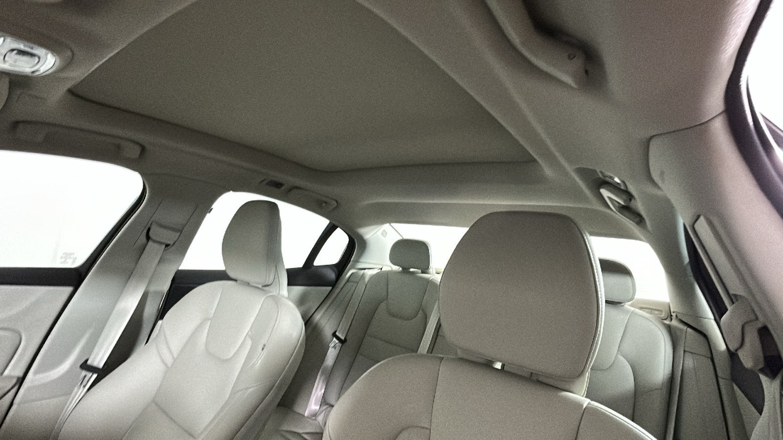 Used 2019 Volvo S60 T5 Momentum w/ Multimedia Package FWD image 15