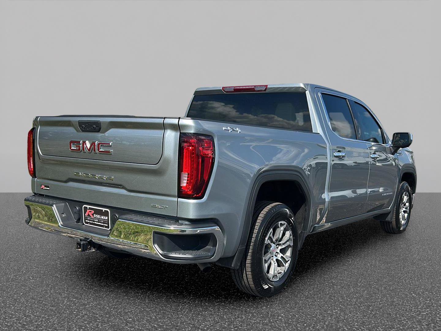 Certified 2025 GMC Sierra 1500 SLT AWD/4WD image 7