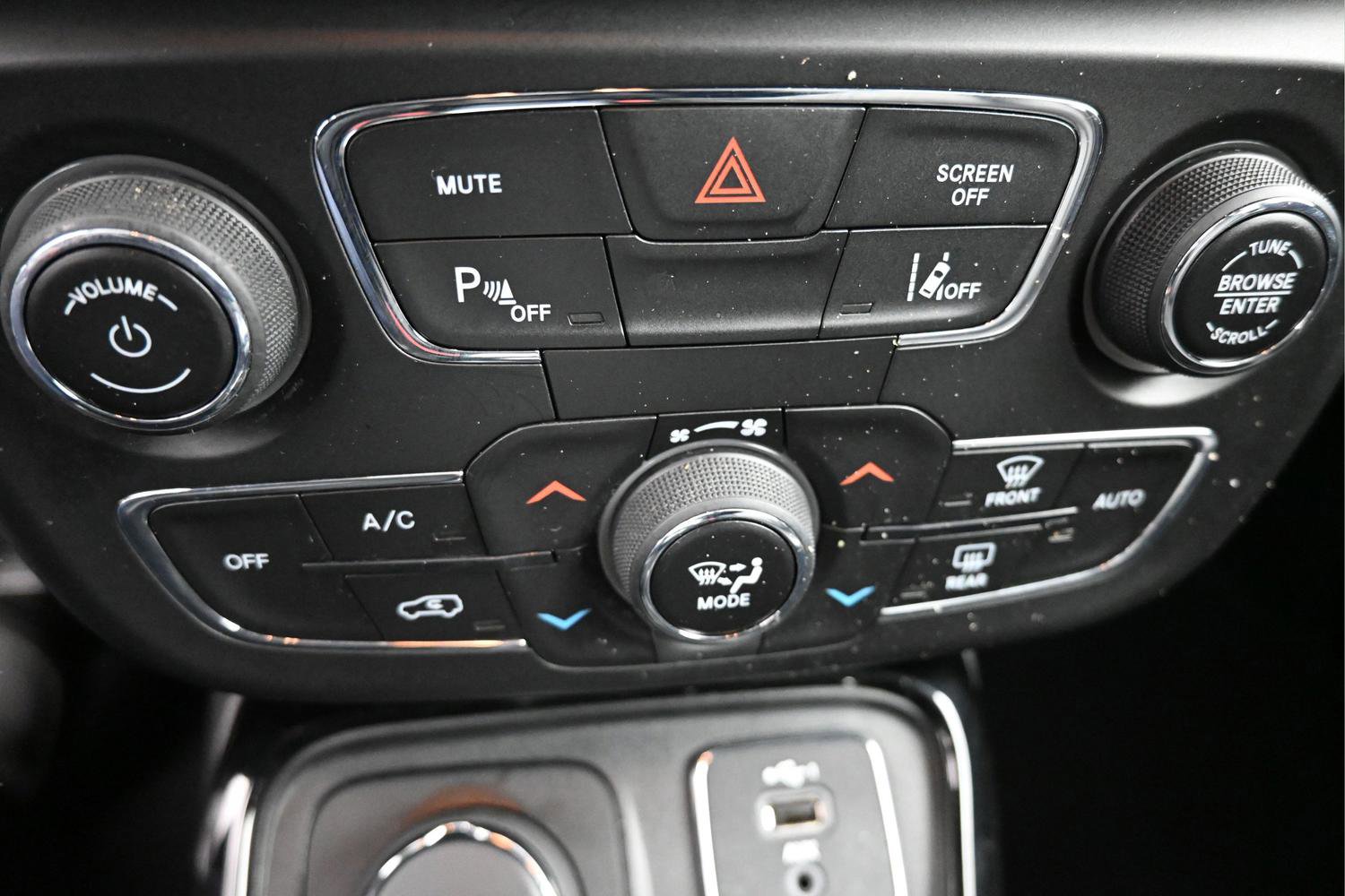 Used 2021 Jeep Compass Limited image 21