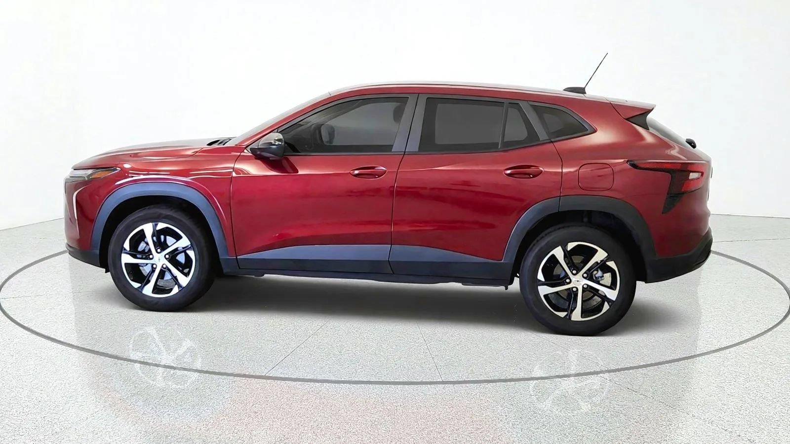 Used 2025 Chevrolet Trax RS w/ Driver Confidence Package FWD image 5