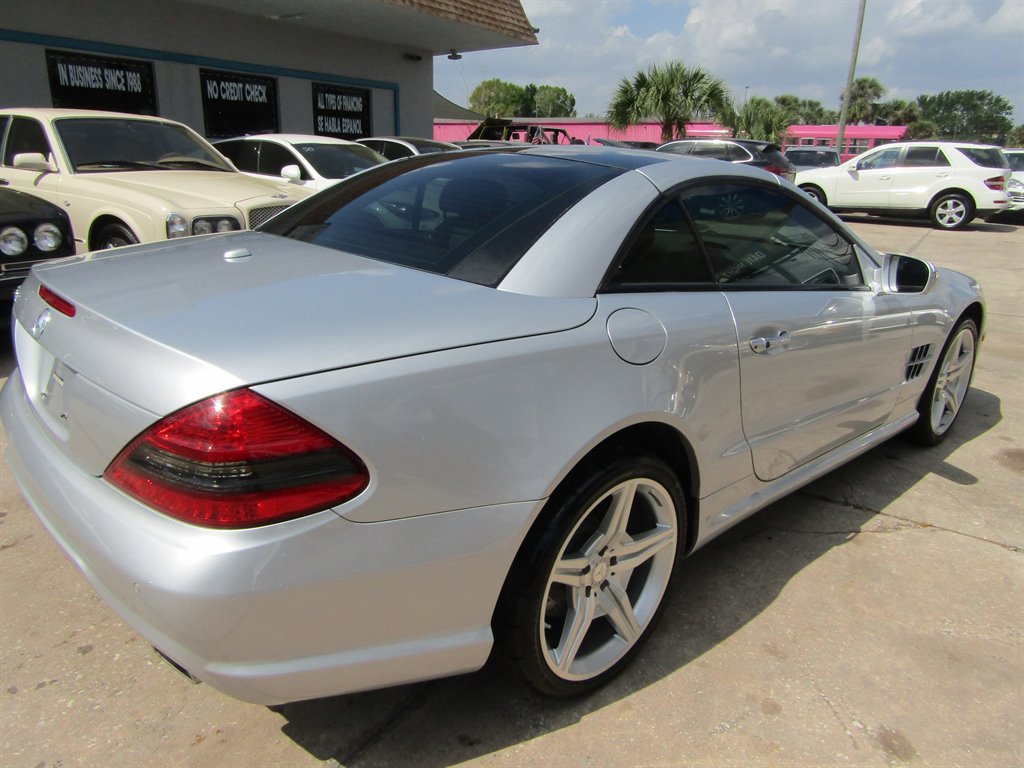 Used 2012 Mercedes-Benz SL 550 w/ SL Wheel Pkg image 4
