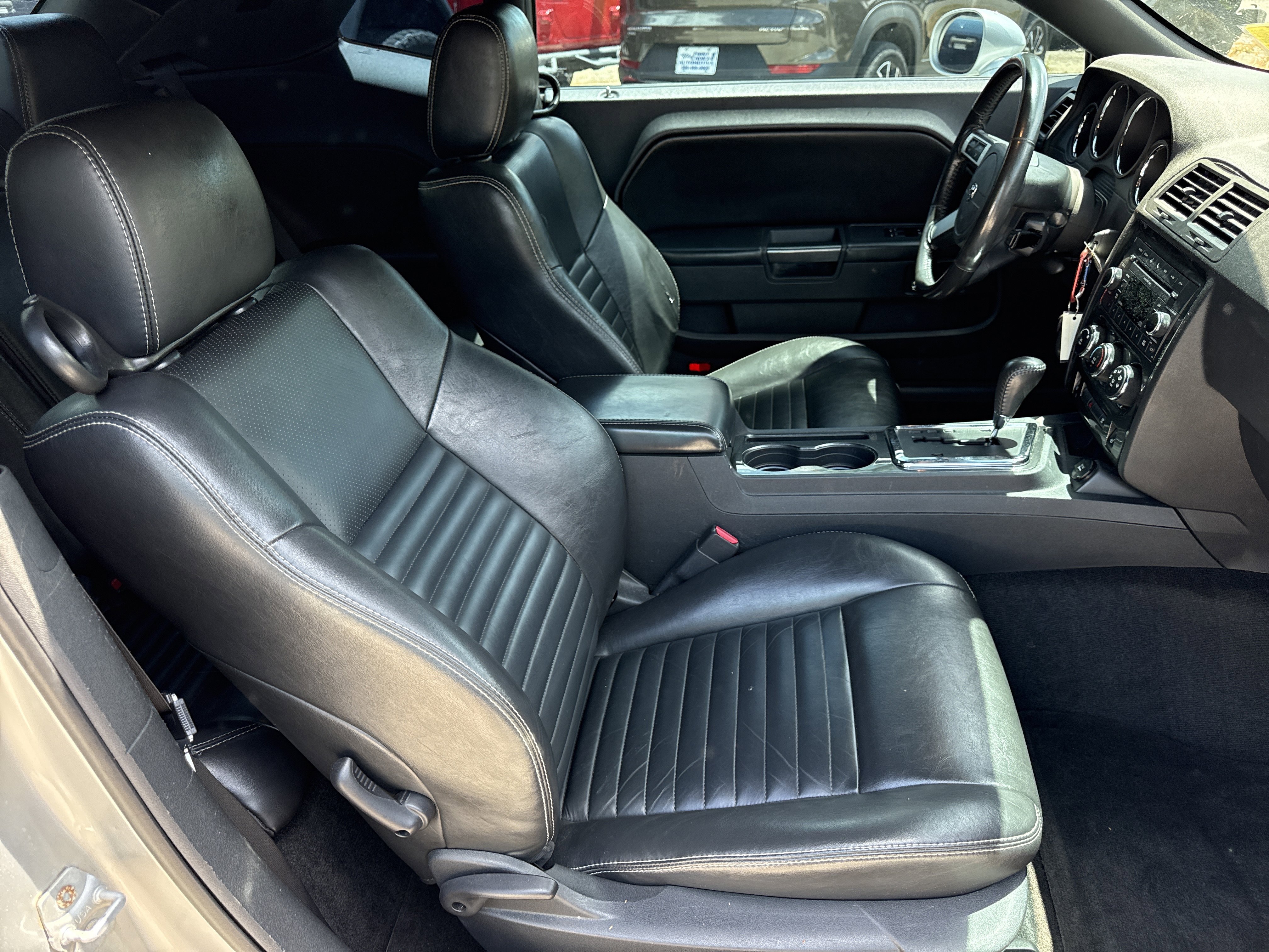 Used 2010 Dodge Challenger R/T RWD image 18