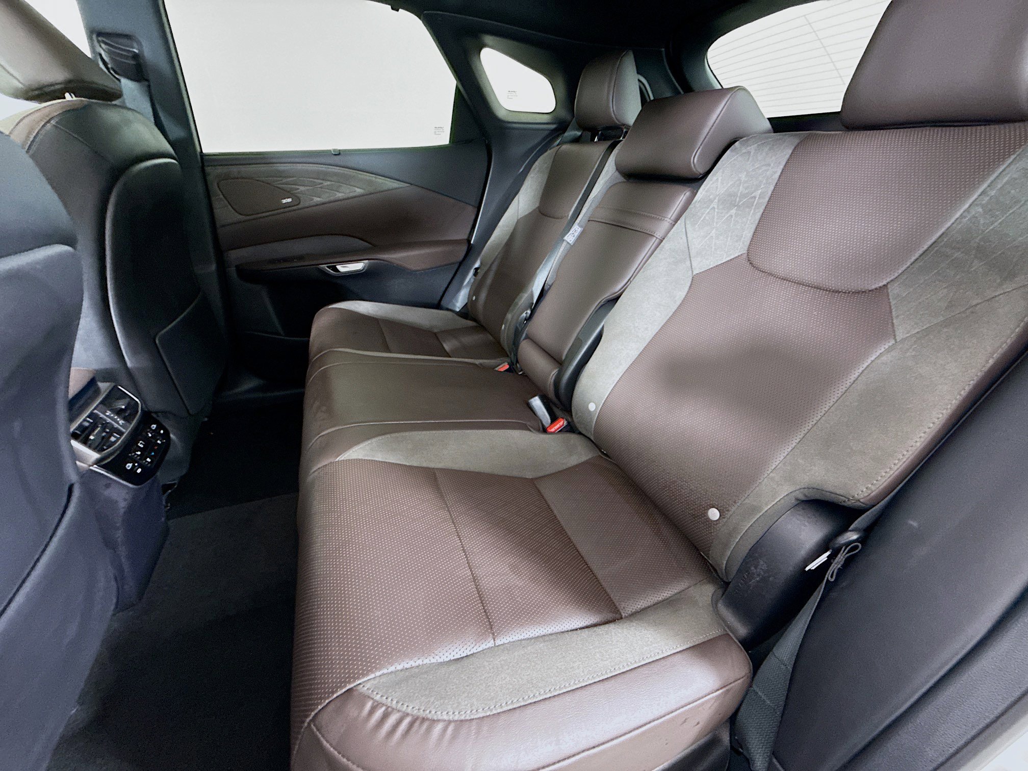 Certified 2024 Lexus RX 350 350h Luxury w/ Convenience Package image 22