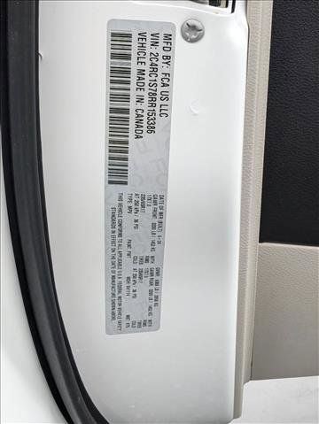 Used 2024 Chrysler Pacifica Select image 30