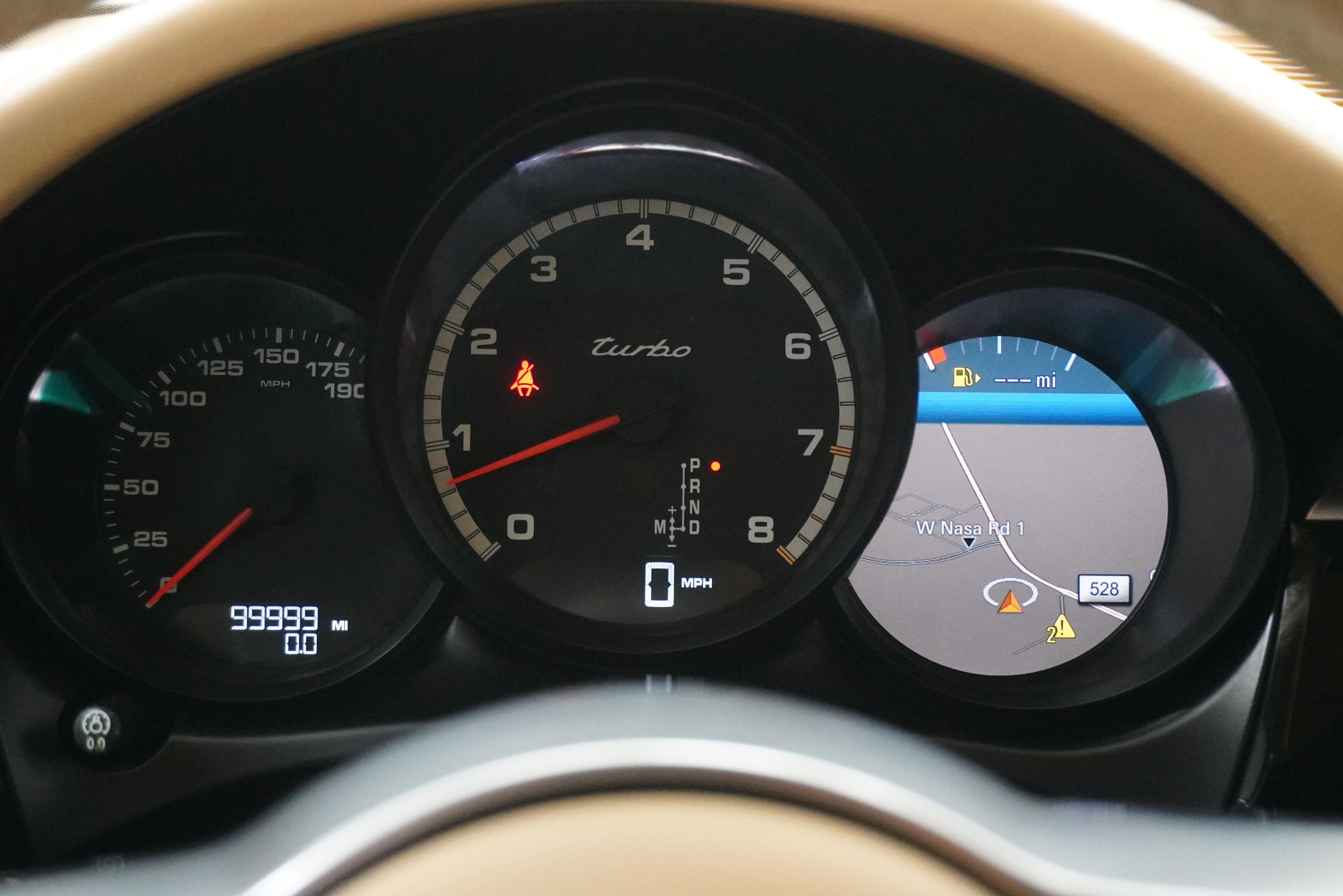 Used 2015 Porsche Macan Turbo image 17