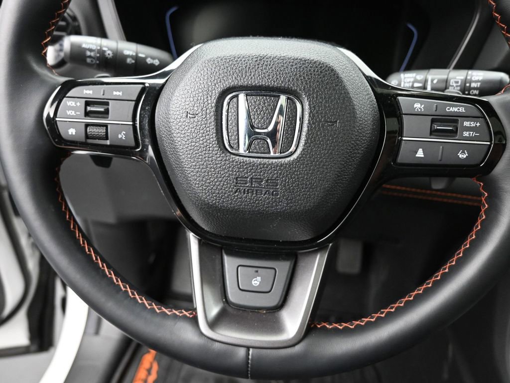 Used 2025 Honda Pilot TrailSport image 20