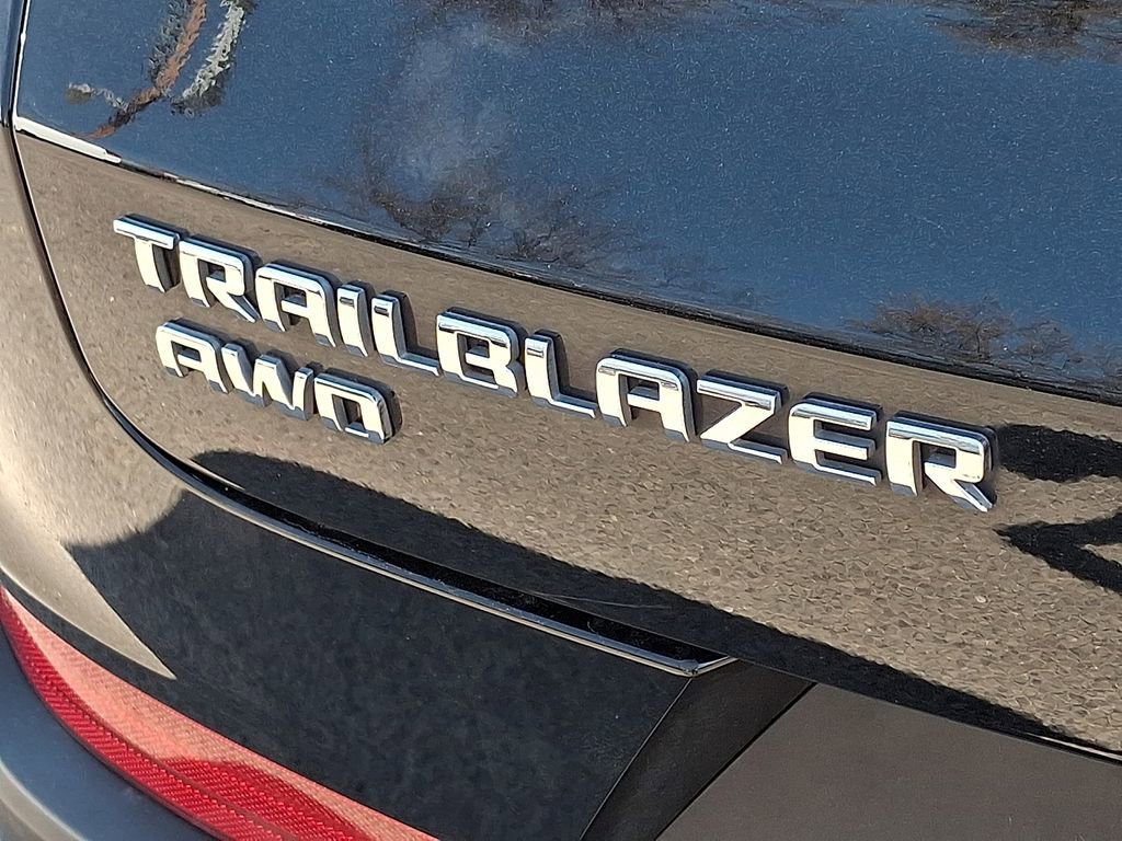 Used 2023 Chevrolet TrailBlazer LT image 31