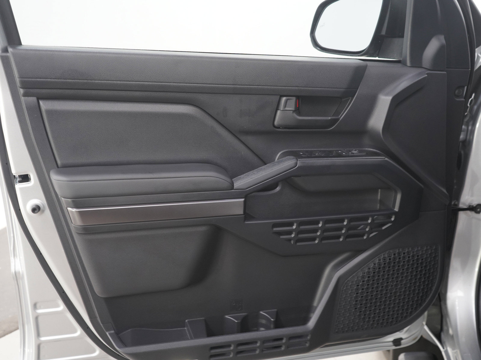 Used 2026 Toyota 4Runner SR5 AWD/4WD image 19