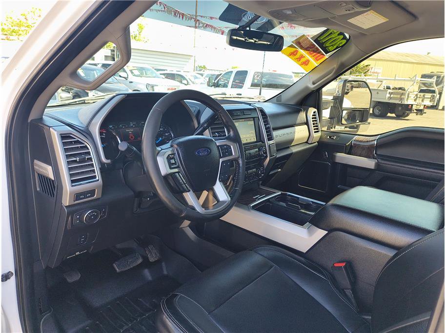 Used 2017 Ford F350 Lariat w/ Chrome Package AWD/4WD image 4