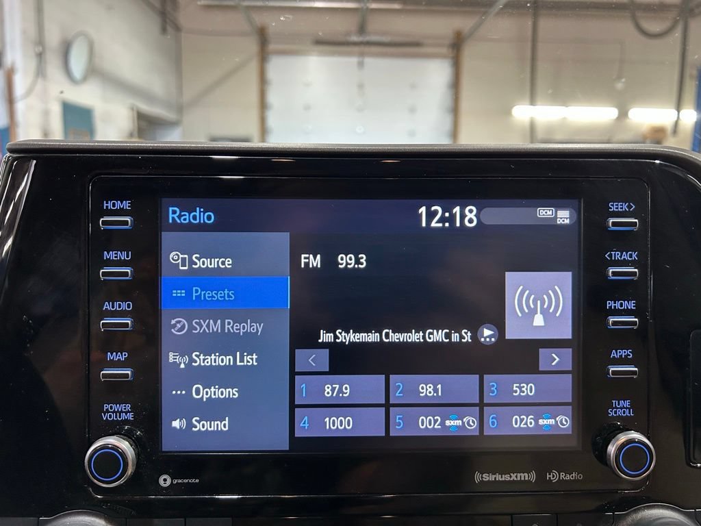Used 2022 Toyota Highlander XLE AWD/4WD image 27