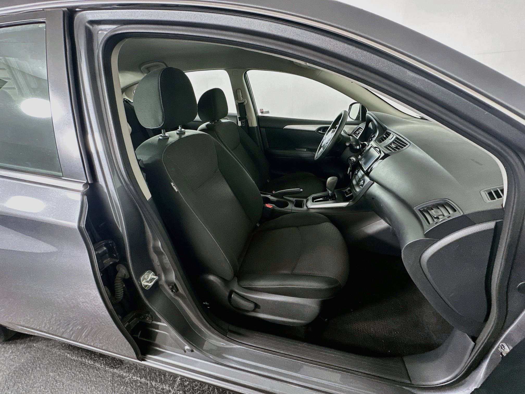 Used 2019 Nissan Sentra S FWD image 28