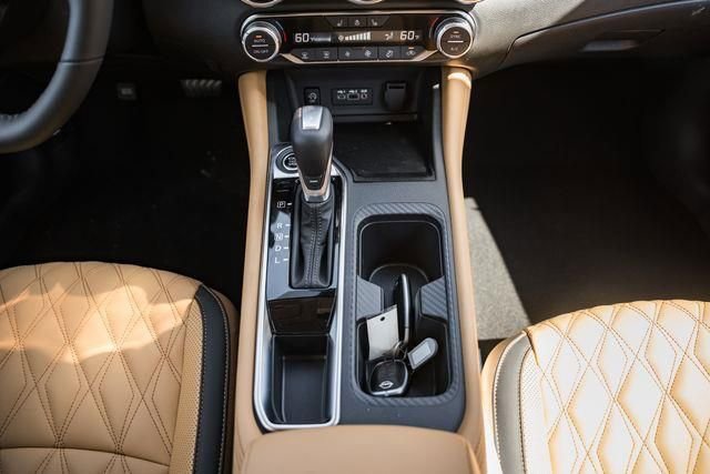 New 2025 Nissan Sentra SV w/ SV Premium Package image 18