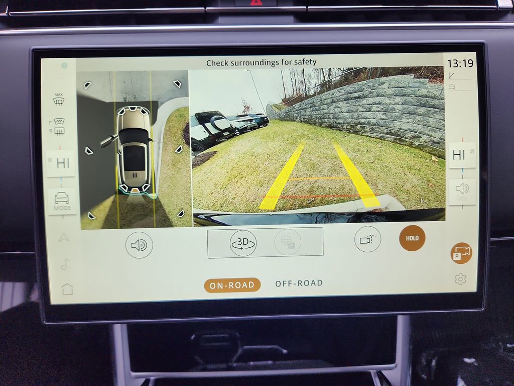 New 2026 Land Rover Range Rover SE image 21