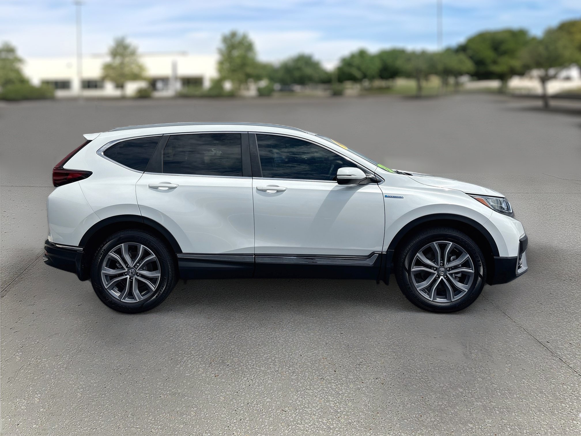 Used 2022 Honda CR-V Touring image 4