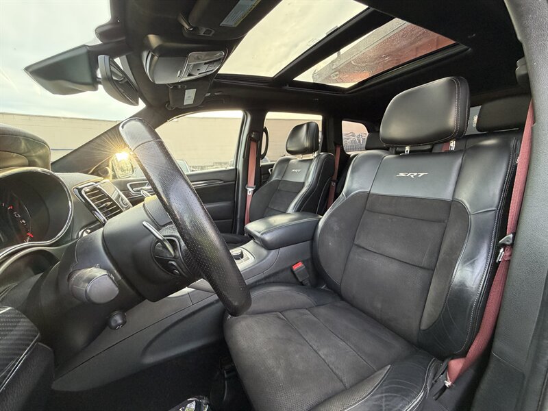 Used 2020 Jeep Grand Cherokee SRT AWD/4WD image 30
