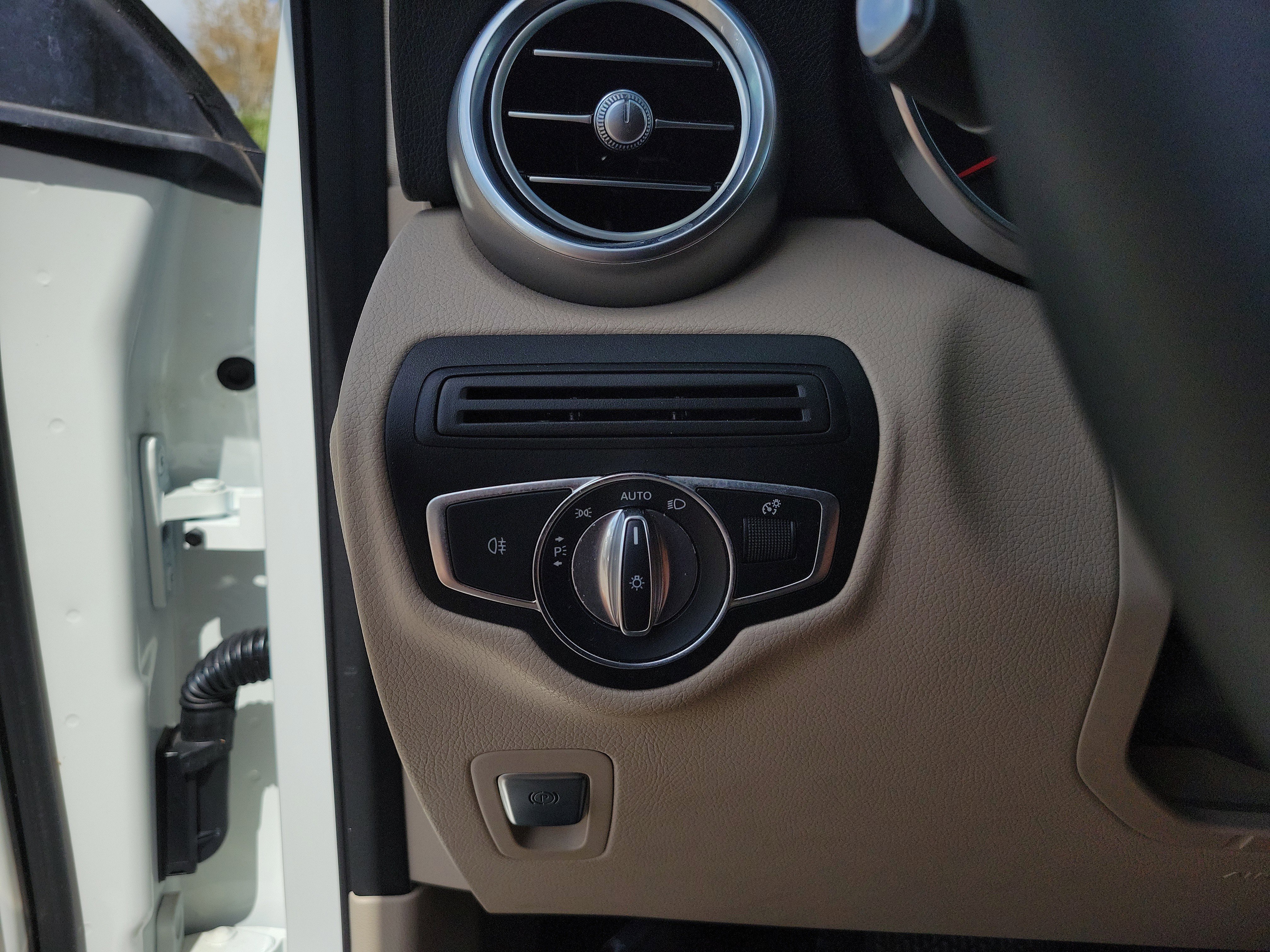 Certified 2021 Mercedes-Benz GLC 300 image 23