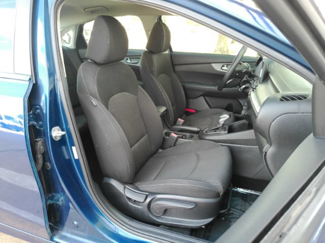Used 2021 Kia Forte LXS FWD image 19