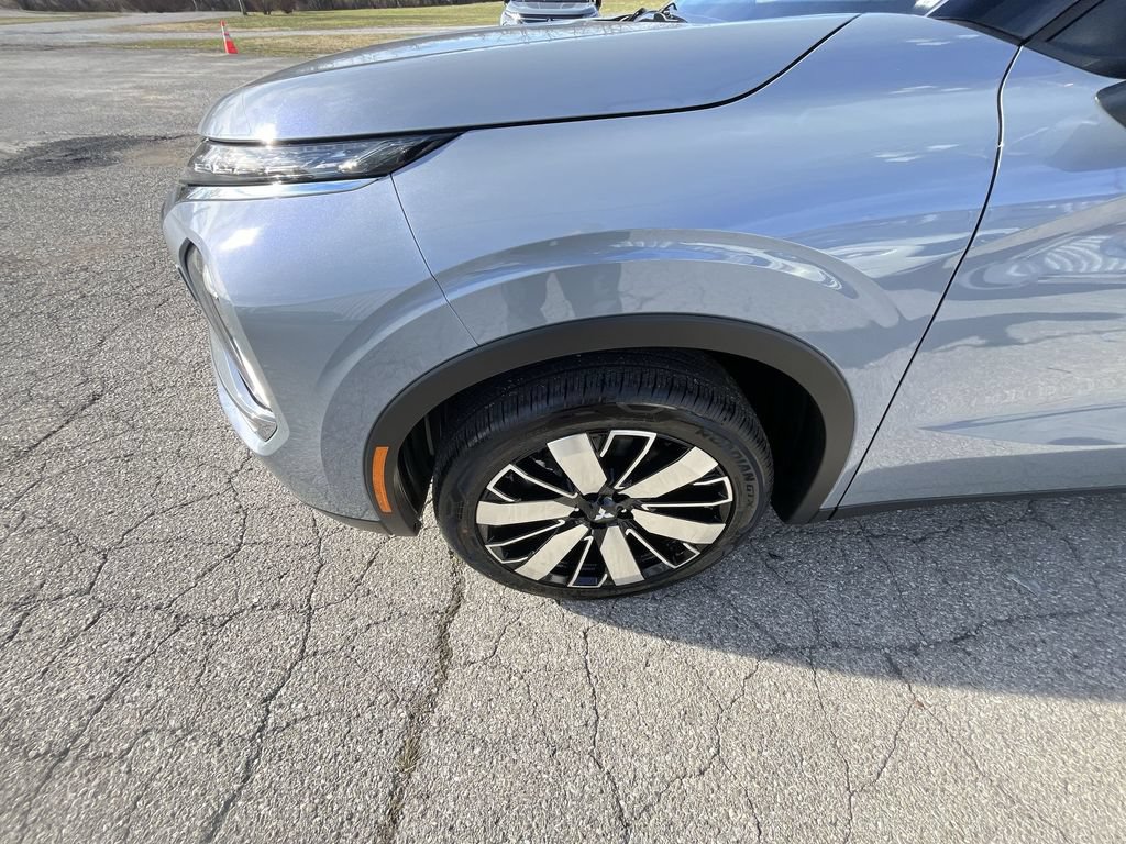 New 2026 Mitsubishi Outlander SE AWD/4WD image 10