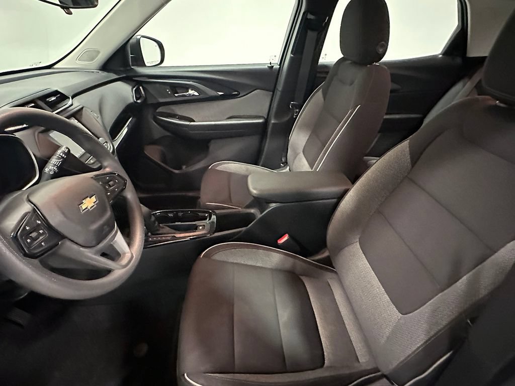 Used 2021 Chevrolet TrailBlazer LS AWD/4WD image 3