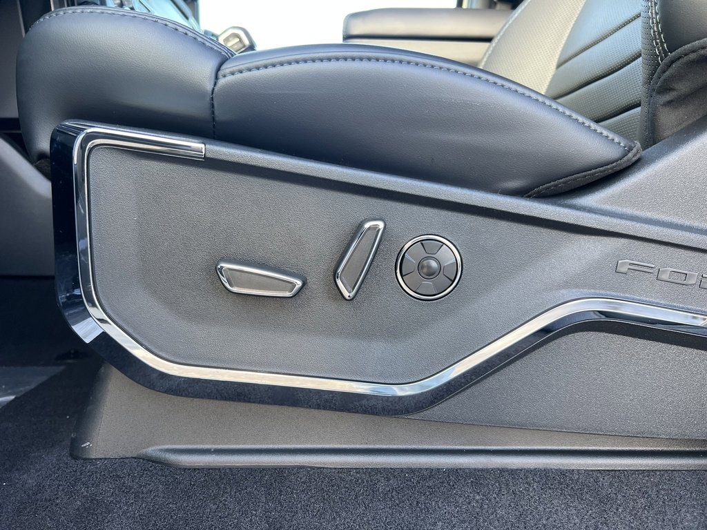 New 2025 Ford F150 Platinum w/ Equipment Group 702A High image 11