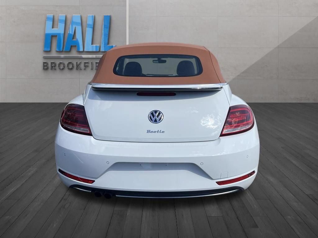Used 2019 Volkswagen Beetle 2.0T Final Edition SEL FWD image 4