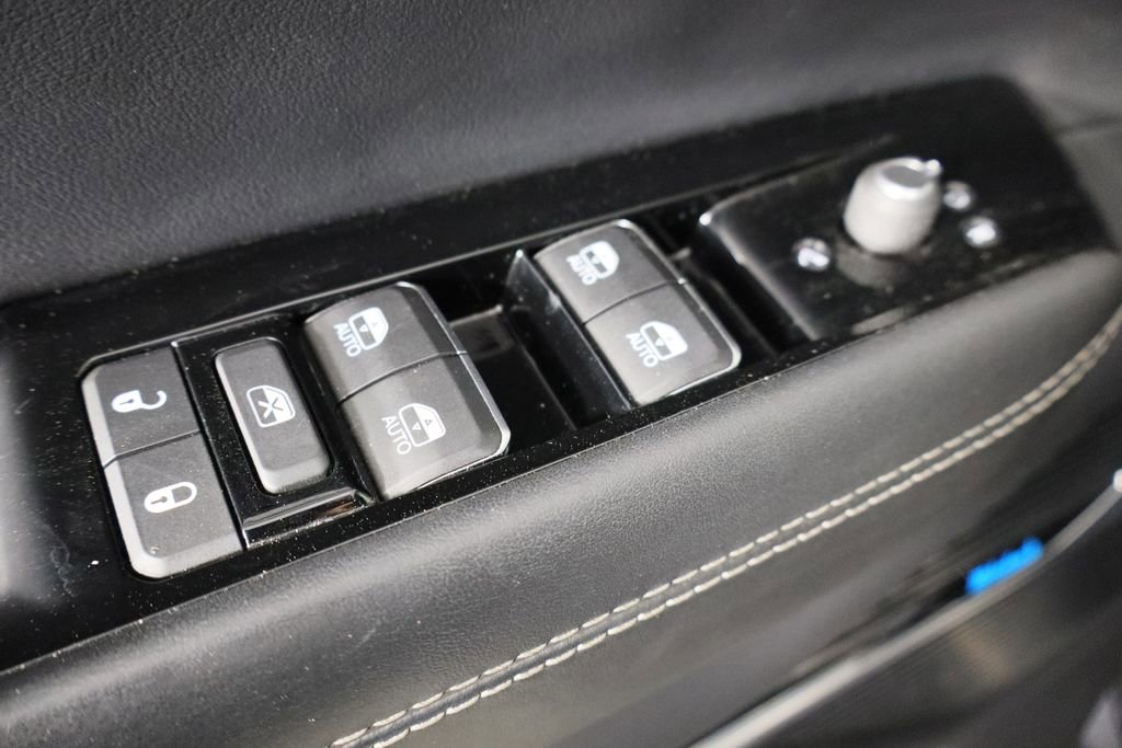 Used 2023 Jeep Grand Wagoneer Series II w/ Premium Group II image 24