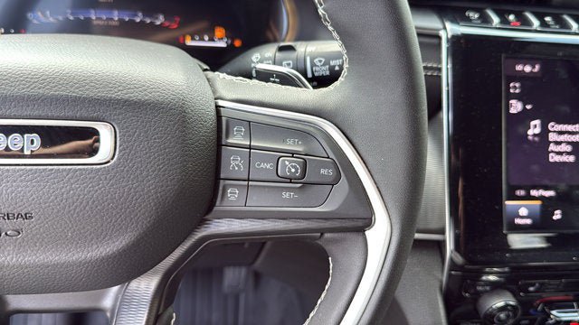 Certified 2025 Jeep Grand Cherokee L Altitude AWD/4WD image 16