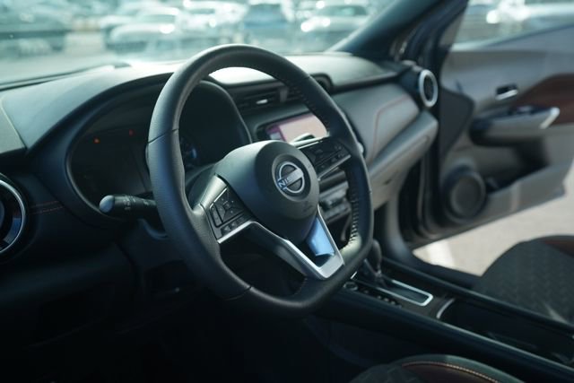 Used 2024 Nissan Kicks SR image 26