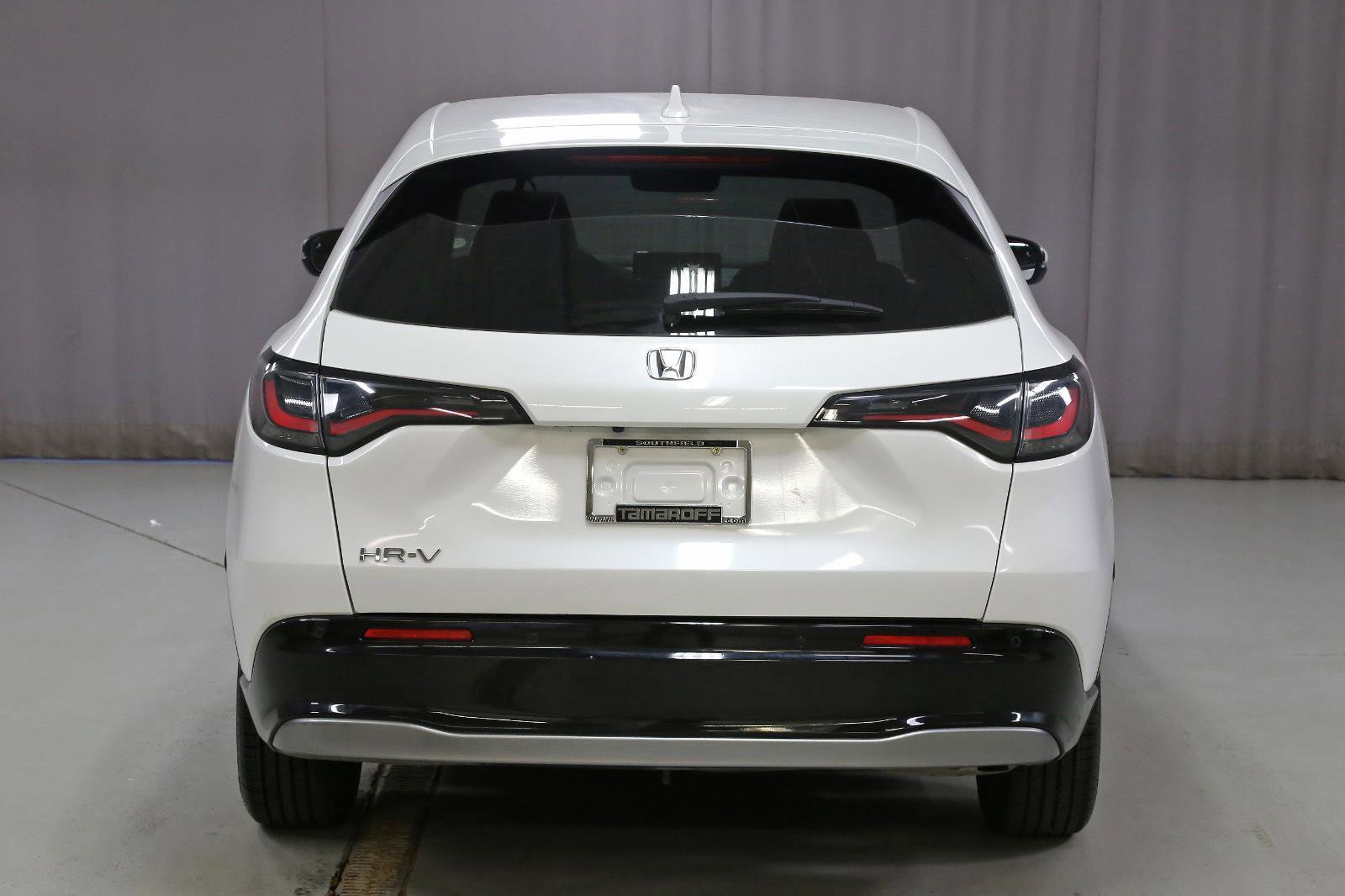 Used 2023 Honda HR-V EX-L image 17