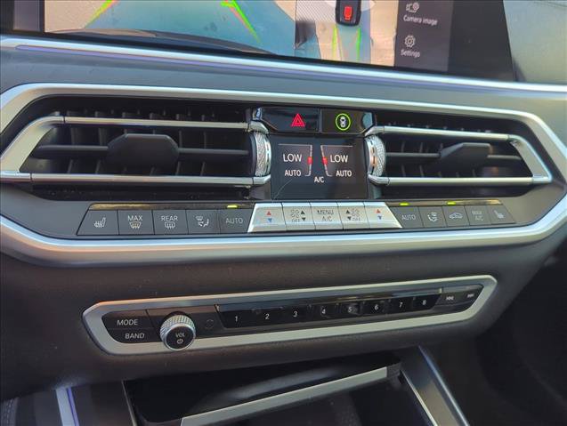 Used 2020 BMW X7 xDrive40i w/ Cold Weather Package AWD/4WD image 19