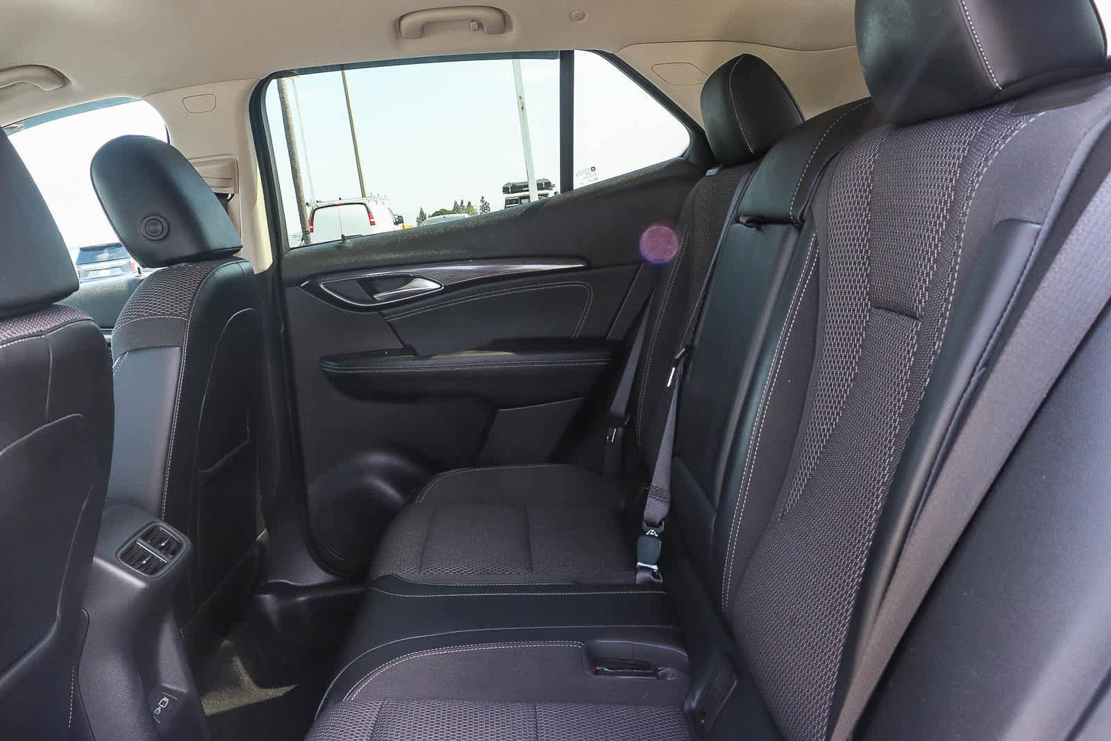 Used 2021 Buick Envision Preferred image 22