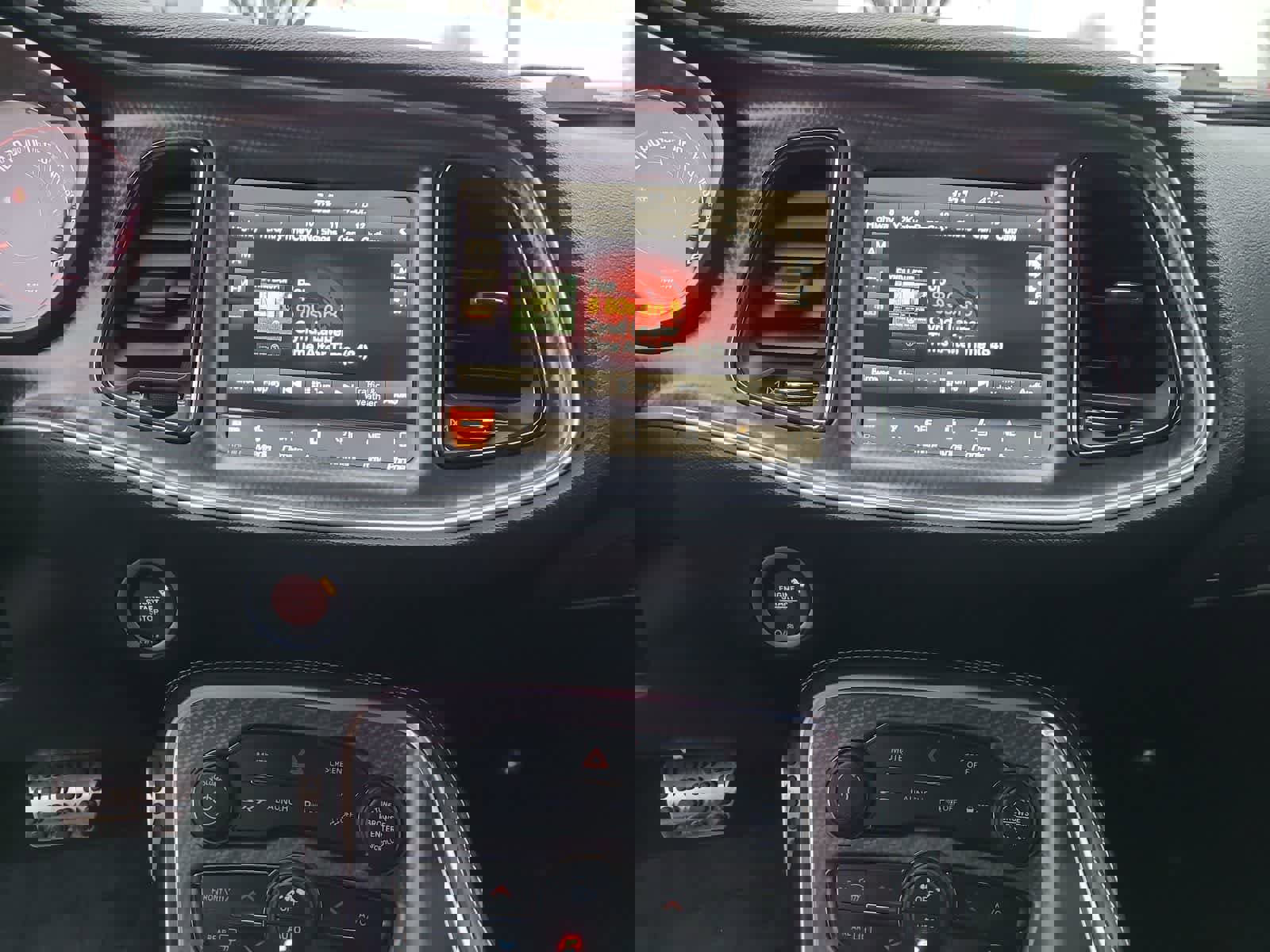 Used 2019 Dodge Challenger SRT Hellcat image 24